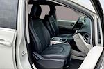 2021 Chrysler Pacifica FWD Minivan for sale #P573 - photo 8
