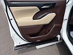 2022 Toyota Highlander AWD SUV for sale #51431P - photo 12