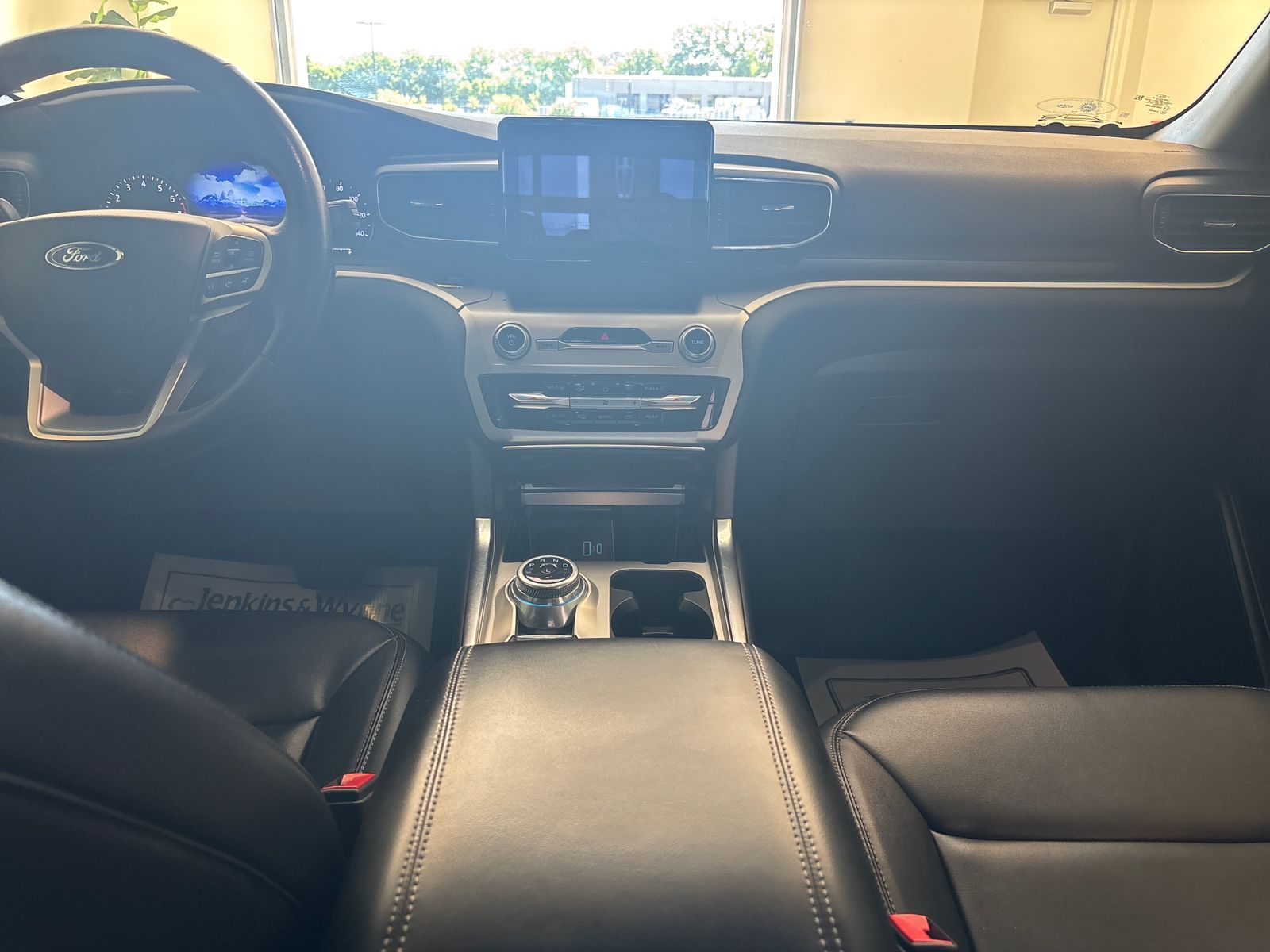 Used 2022 Ford Explorer - photo 8
