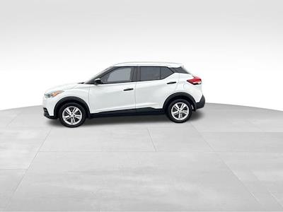 Used 2020 Nissan Kicks - photo 1
