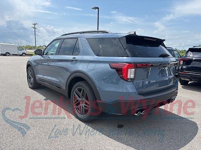 2025 Ford Explorer 4WD SUV for sale #523436 - photo 2
