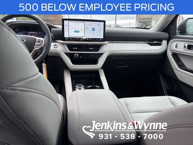 New 2026 Ford Explorer - photo 8