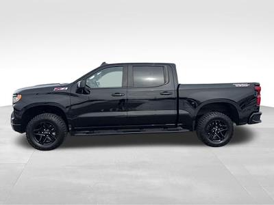 Used 2022 Chevrolet Silverado 1500 LT Crew Cab for sale #524467A - photo 2