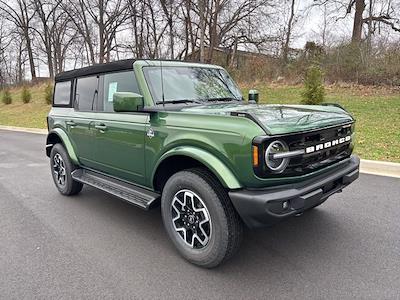 New 2025 Ford Bronco Outer Banks for sale #524550 - photo 2