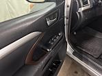 2014 Toyota Highlander 4x4 SUV for sale #717576B - photo 26