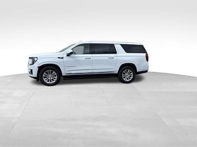 Used 2023 GMC Yukon XL - photo 1