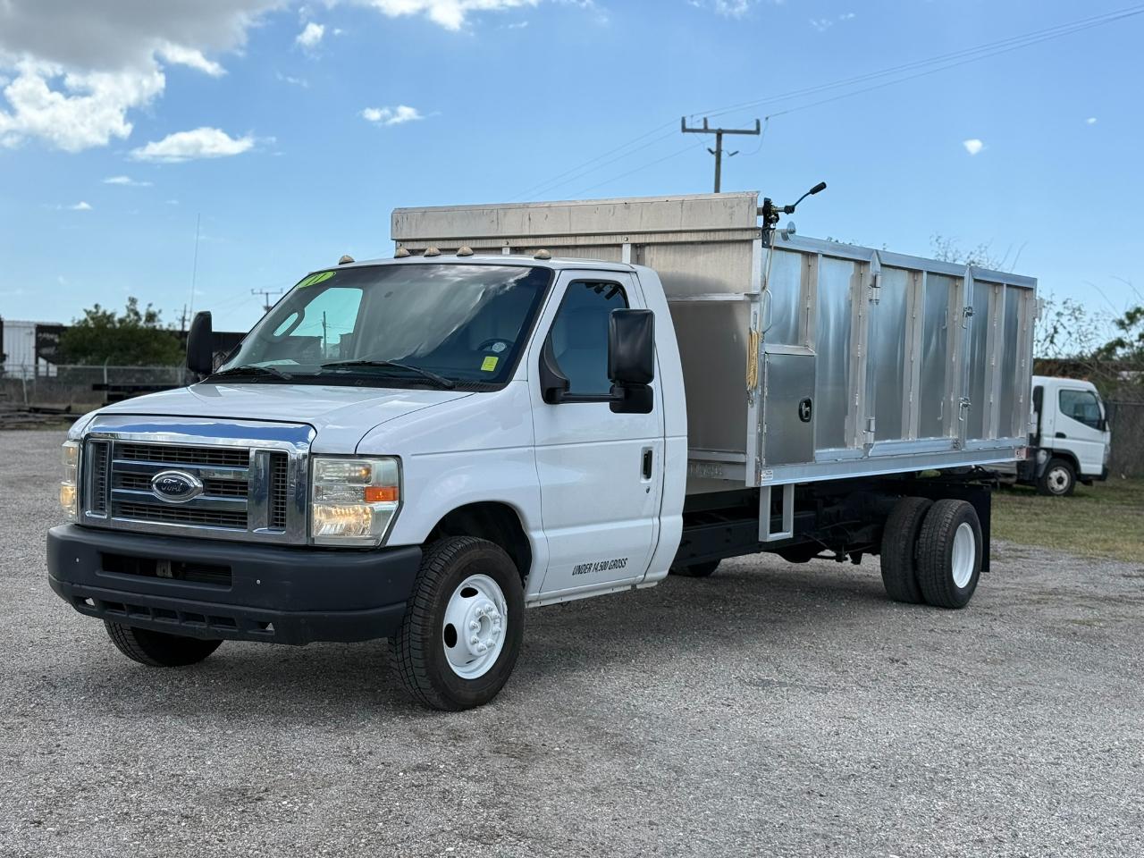 Used 2011 Ford E-450 - photo 17