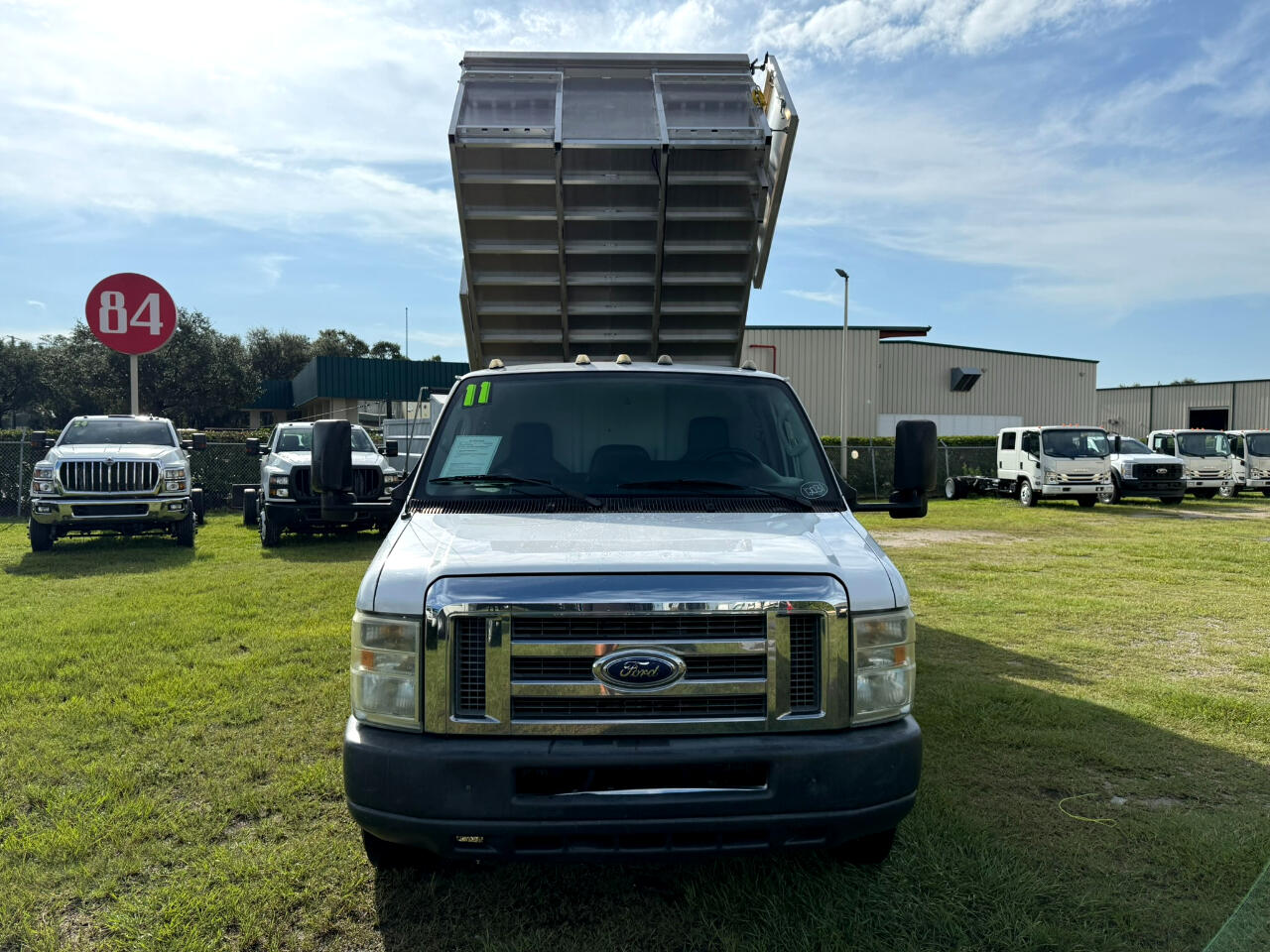 Used 2011 Ford E-450 Landscape Dump - photo 2