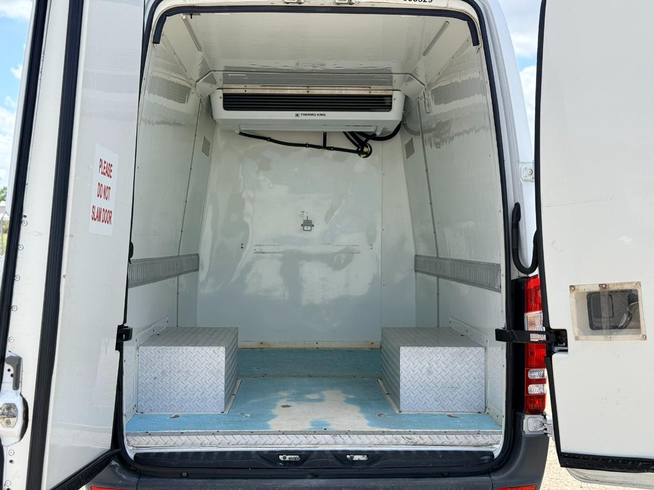 Used 2016 Freightliner Sprinter 3500 - photo 10