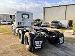 Used 2002 Peterbilt 579 Paccar 3306 Semi Truck for sale #1XPBVAK9X2ND75891 - photo 6