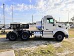 Used 2002 Peterbilt 579 Paccar 3306 Semi Truck for sale #1XPBVAK9X2ND75891 - photo 8