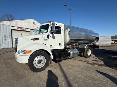 Used 2018 Peterbilt 337 - photo 1