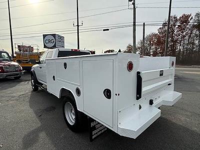 Used 2021 Ram 5500 Crew Cab Service Truck for sale #546633 - photo 2
