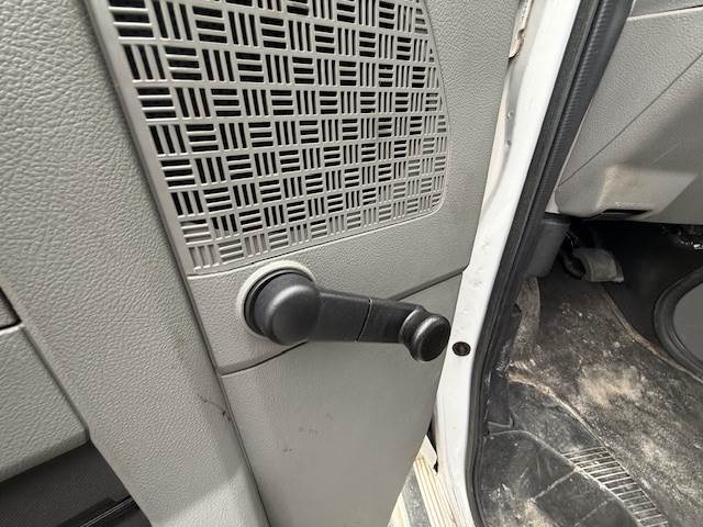 Used 2016 Ford E-350 - photo 16
