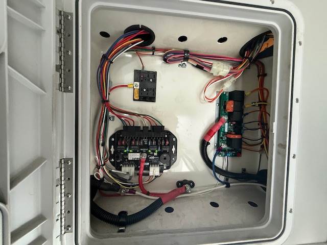 Used 2016 Ford E-350 - photo 33