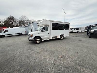 Used 2016 Ford E-350 - photo 1