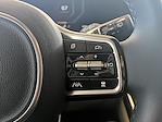 2025 Kia Carnival FWD Minivan for sale #L5X2037A - photo 17