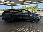 2025 Kia Carnival FWD Minivan for sale #L5X2037A - photo 4