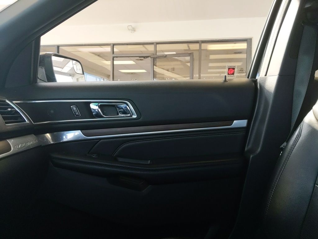 Used 2017 Ford Explorer - photo 13