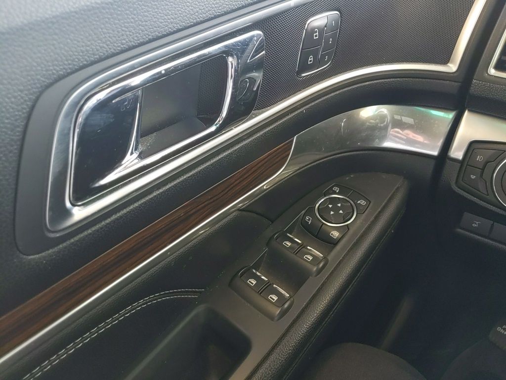 Used 2017 Ford Explorer - photo 17