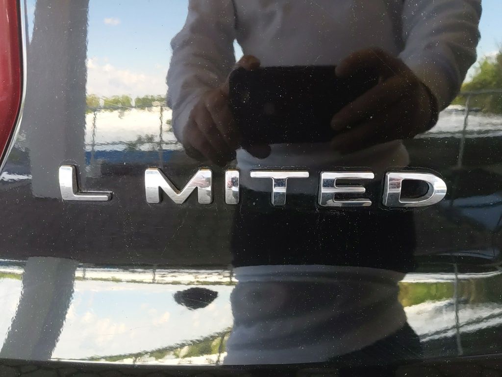 Used 2017 Ford Explorer - photo 8