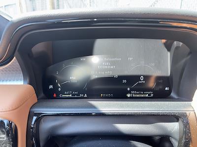 Used 2023 Lincoln Nautilus - photo 2