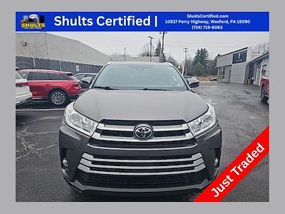 Used 2019 Toyota Highlander - photo 1