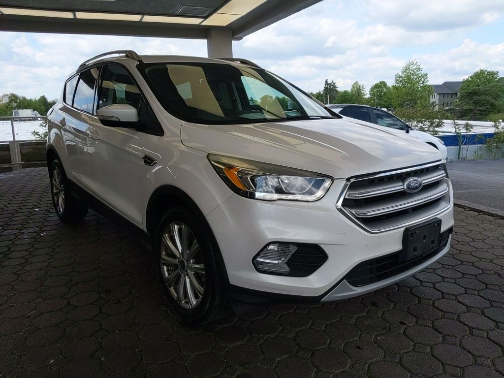 Used 2017 Ford Escape - photo 4