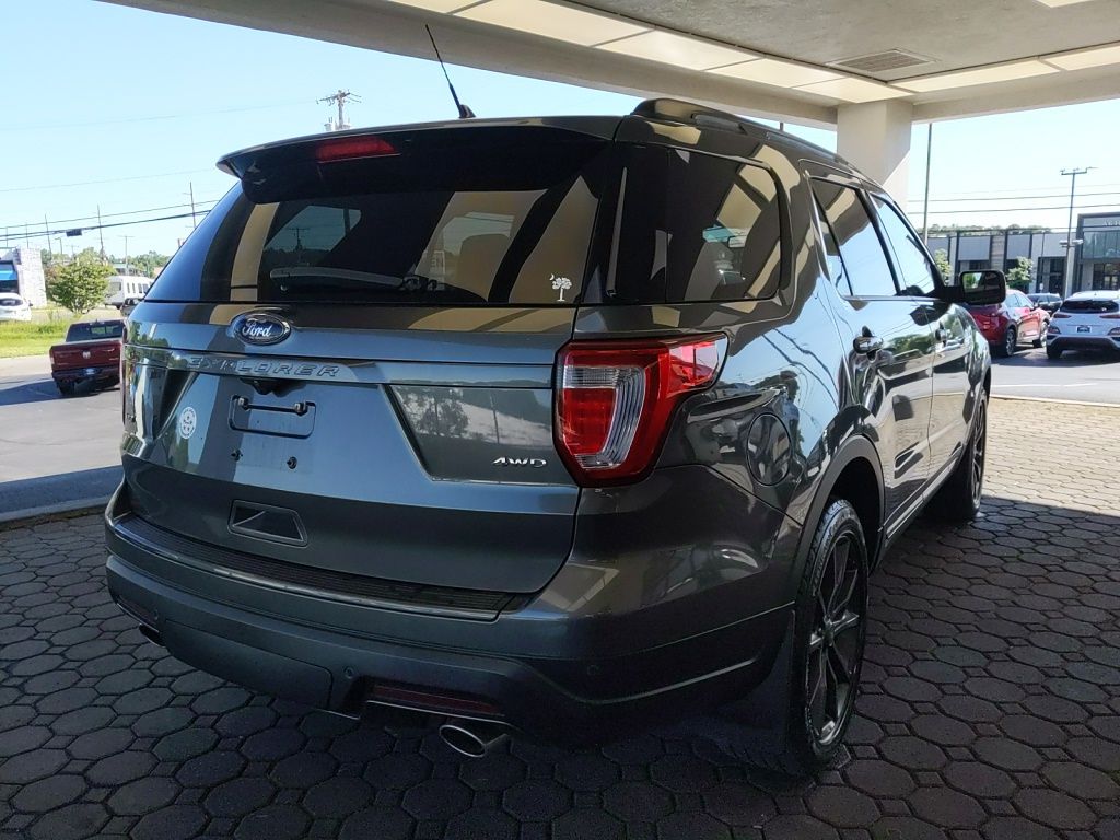 Used 2018 Ford Explorer - photo 8