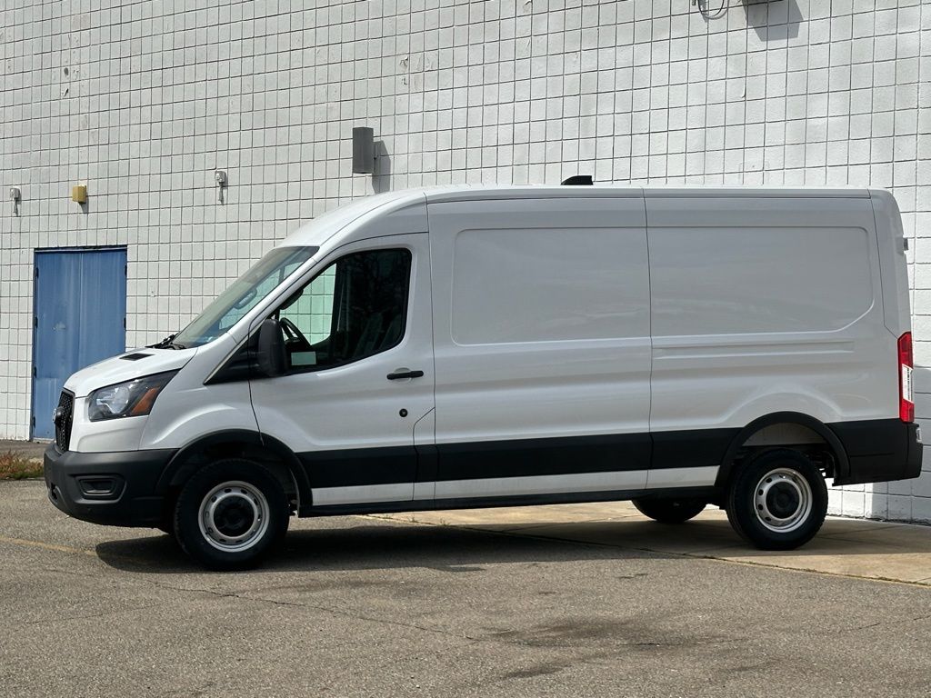 New 2026 Ford Transit 250 - photo 5