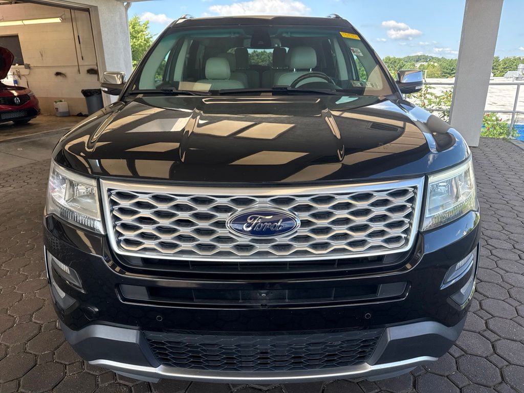 Used 2016 Ford Explorer - photo 2