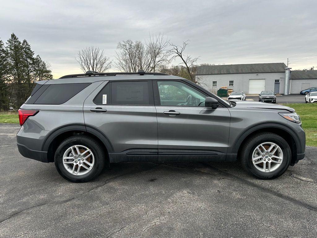 New 2026 Ford Explorer - photo 2