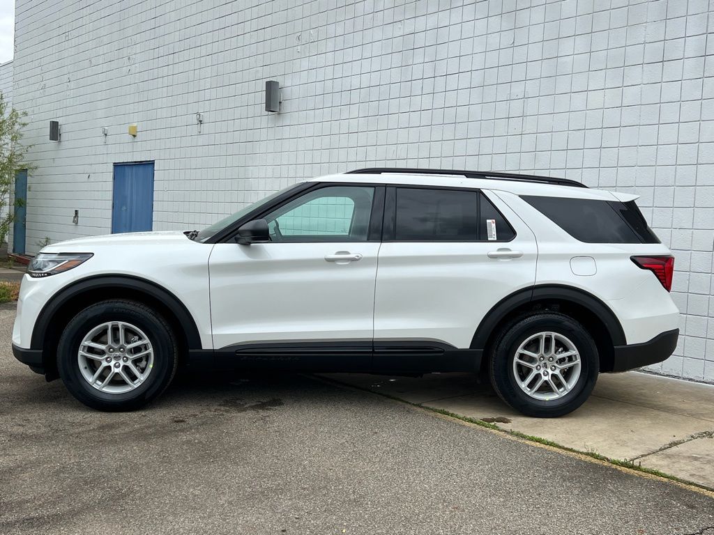 New 2026 Ford Explorer - photo 2