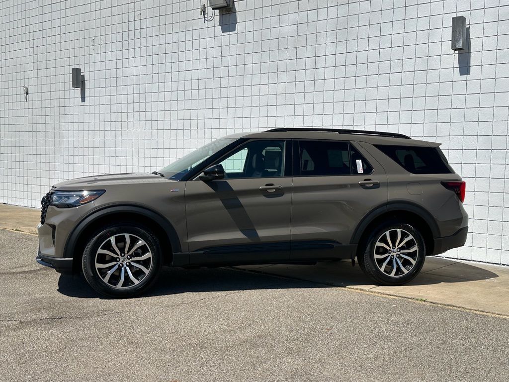 New 2026 Ford Explorer - photo 2