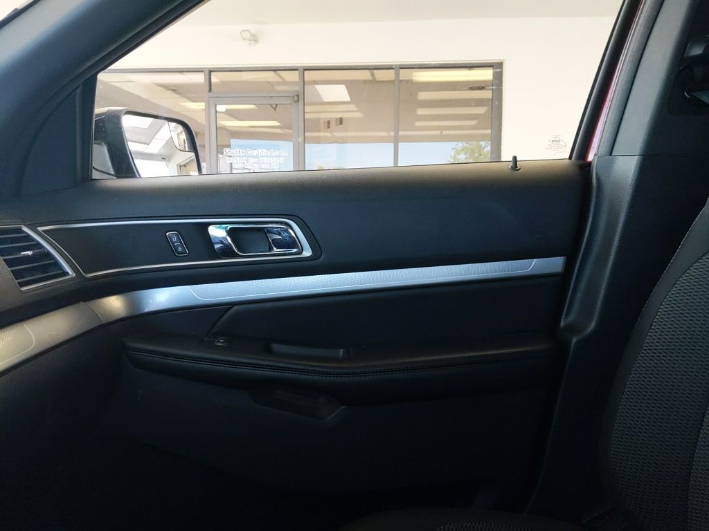 Used 2016 Ford Explorer - photo 10