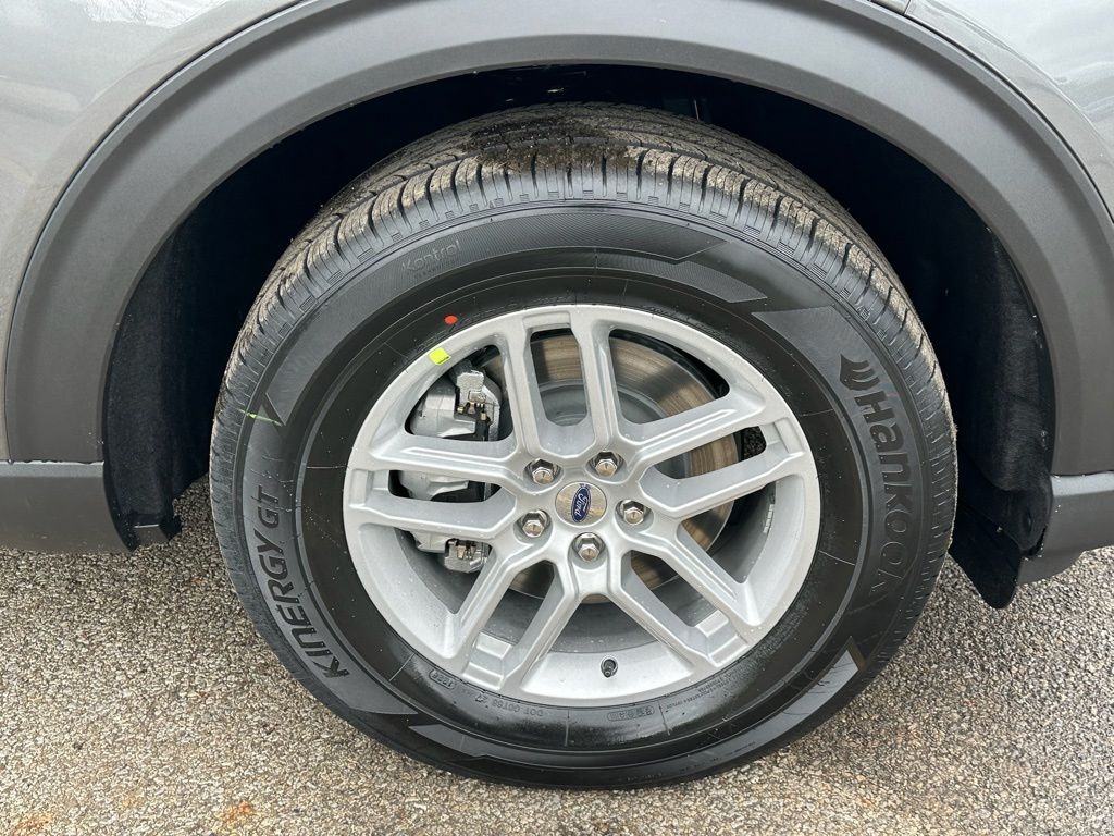 New 2026 Ford Explorer - photo 8