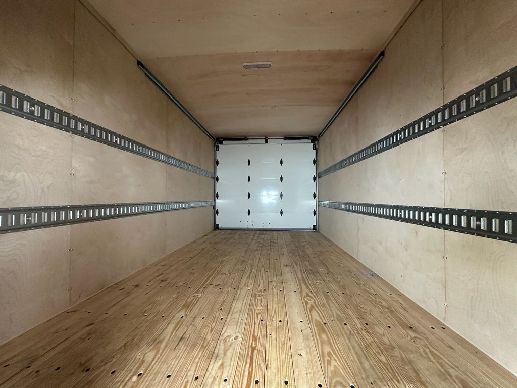 New 2027 Ford E-450 - photo 22