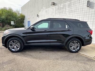 2027 Ford Explorer 4WD SUV for sale #S7X3828 - photo 2