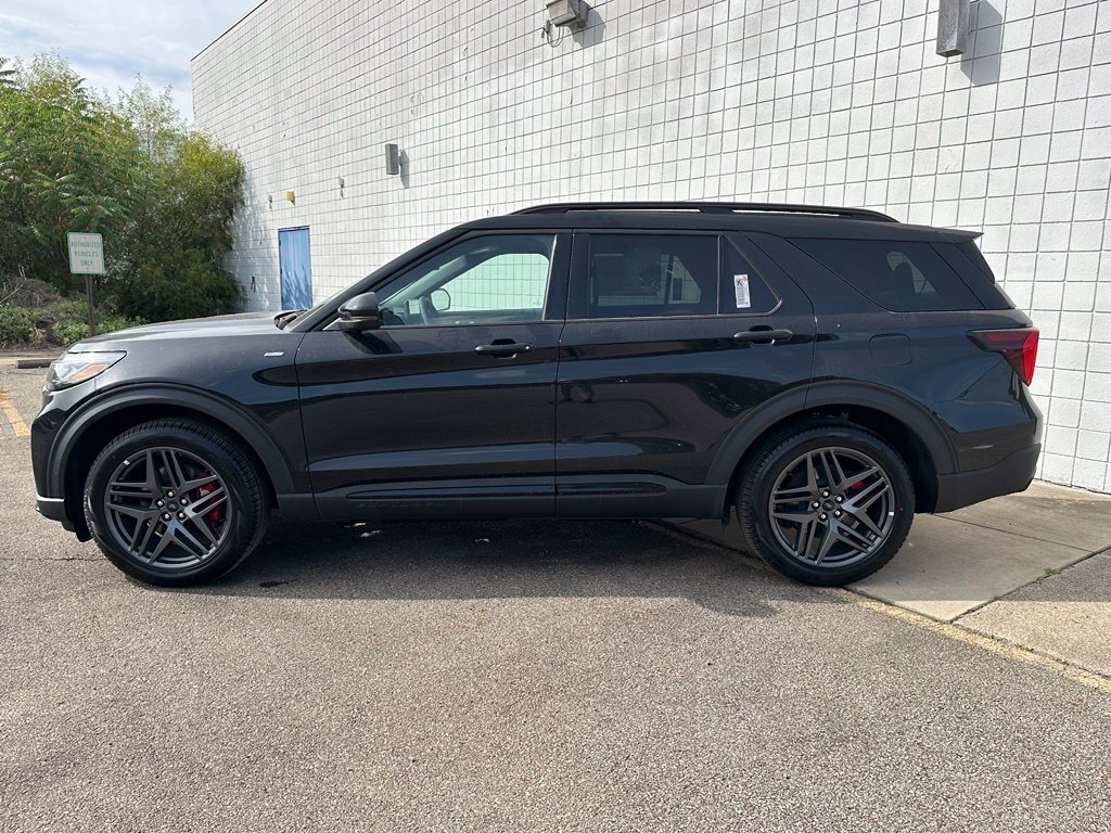 New 2027 Ford Explorer - photo 2