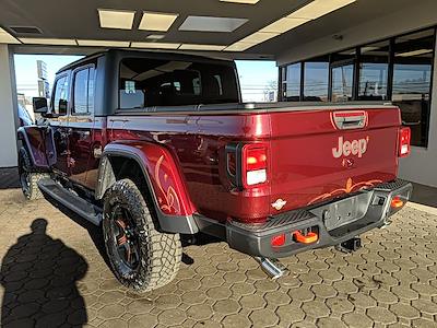 Used 2021 Jeep Gladiator - photo 1