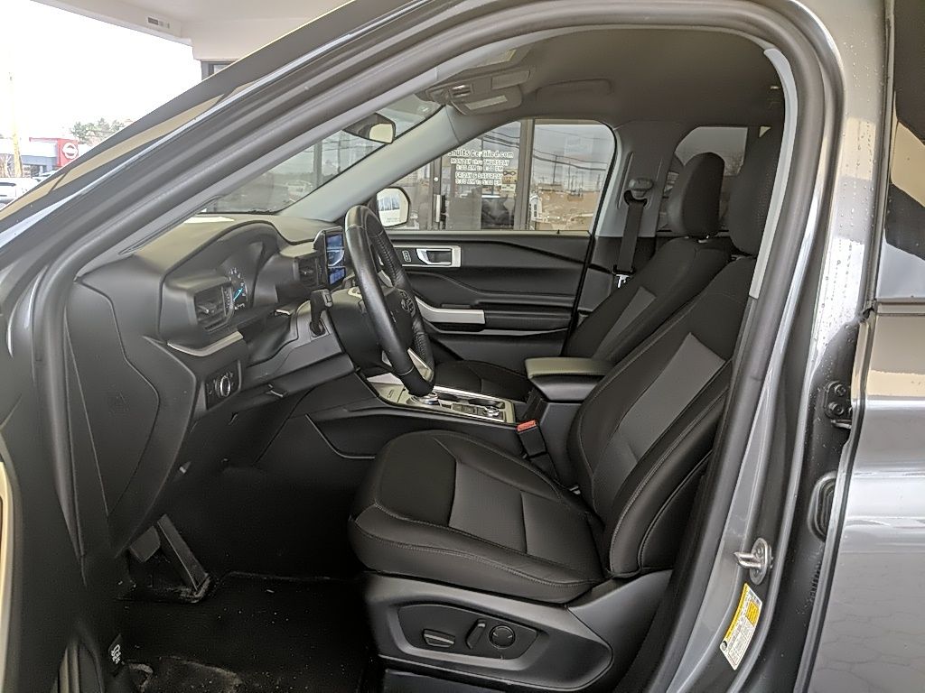 Used 2023 Ford Explorer - photo 14