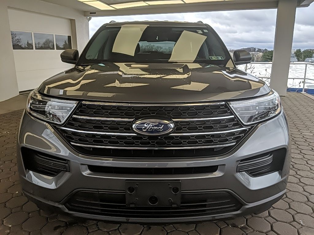 Used 2023 Ford Explorer - photo 2