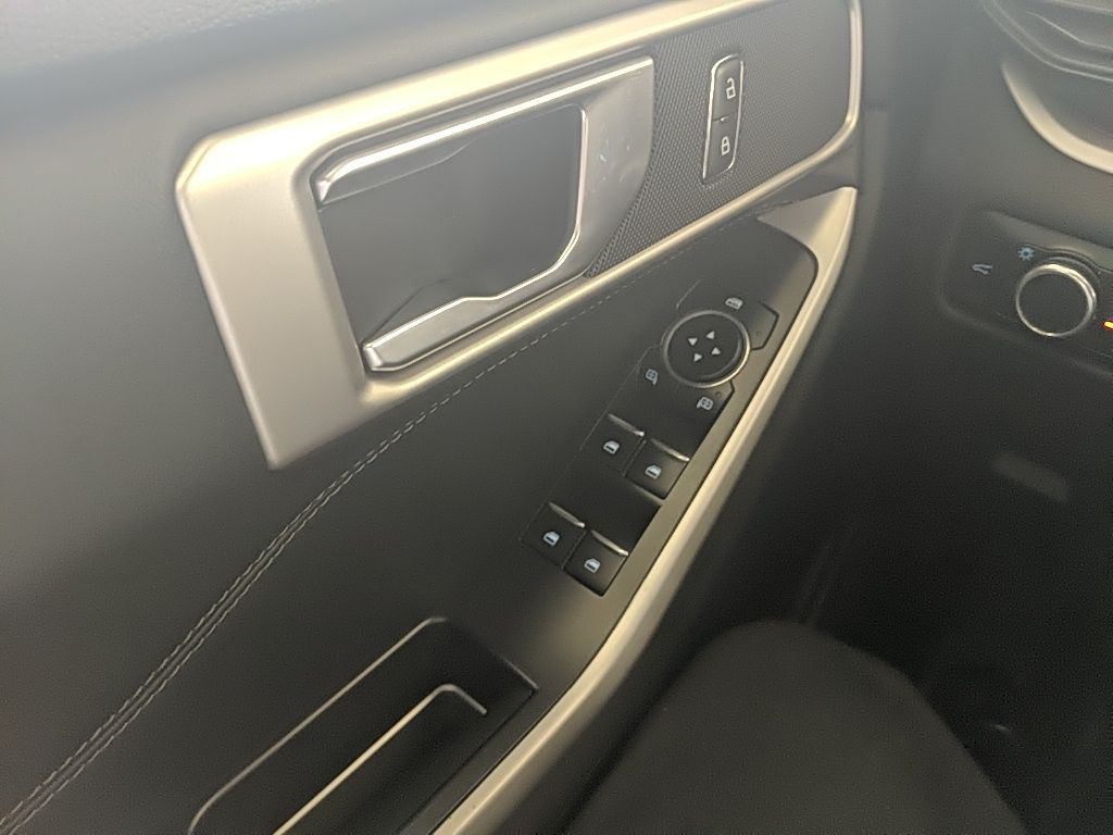 Used 2023 Ford Explorer - photo 29