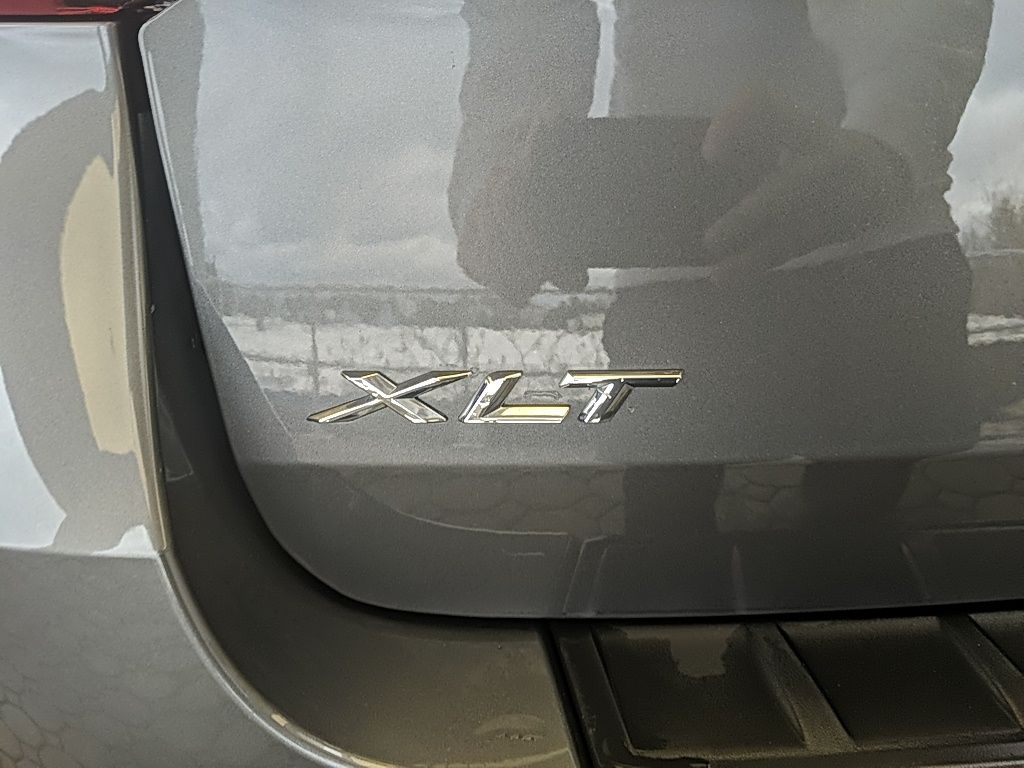Used 2023 Ford Explorer - photo 9