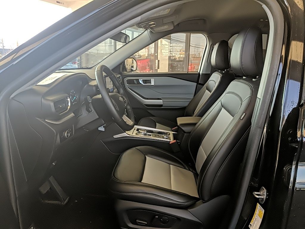 Used 2024 Ford Explorer - photo 15