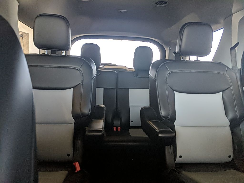 Used 2024 Ford Explorer - photo 32