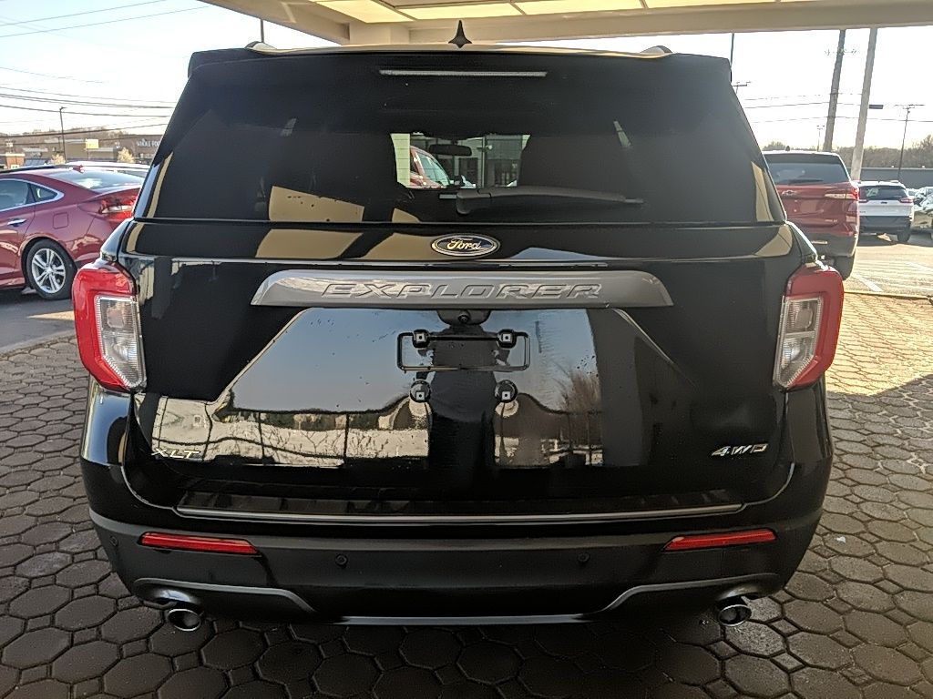 Used 2024 Ford Explorer - photo 10