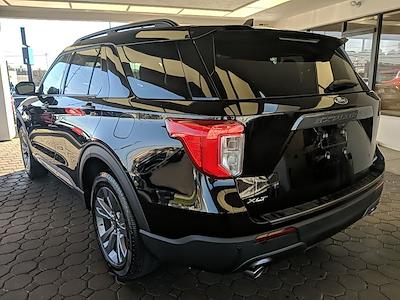 Used 2024 Ford Explorer - photo 2