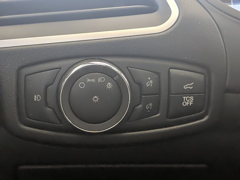 Used 2022 Ford Edge - photo 26
