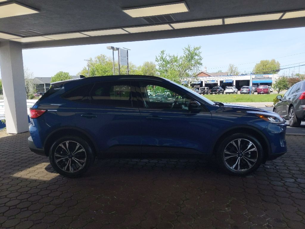 Used 2022 Ford Escape - photo 7
